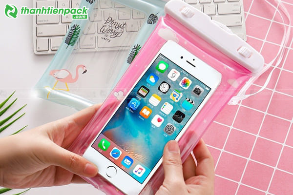 T&uacute;i đựng điện thoại chống nước cảm ứng