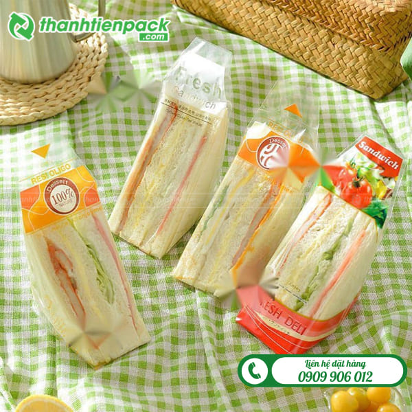 Túi tam giác đựng bánh mì trong suốt