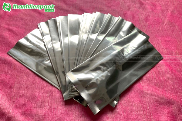 Túi bạc bóng đựng cà phê