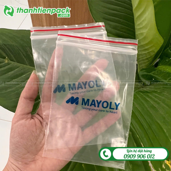 In logo túi zip chỉ đỏ