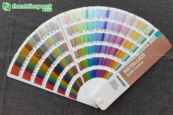 Pha mực in theo bảng màu pantone