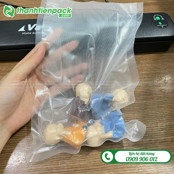 T&uacute;i nh&aacute;m ch&acirc;n kh&ocirc;ng đựng vật dụng