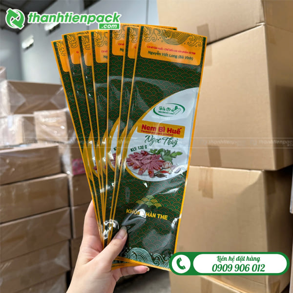 Bao b&igrave; đựng nem b&igrave; Huế