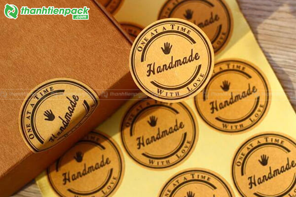 Nhãn decal nhựa