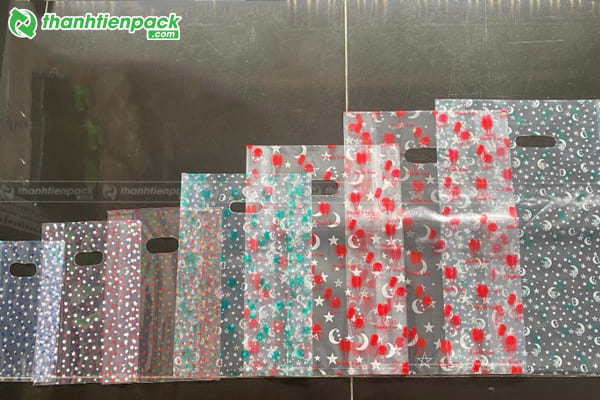 Túi nilon đựng quà nhiều kích thước