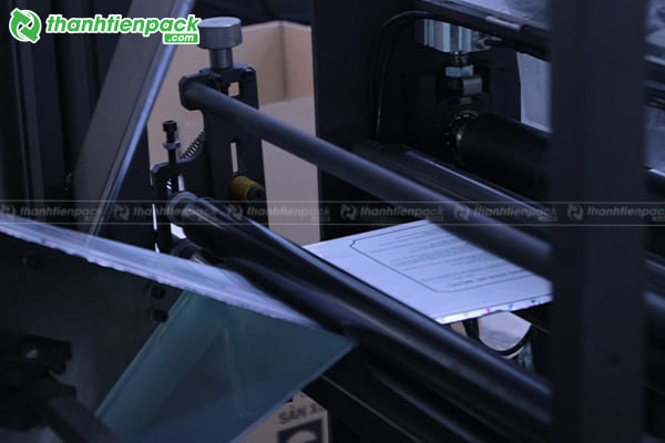 Sản xuất bao bì xúc xích