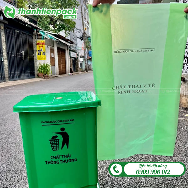 Túi đựng rác y tế màu xanh lá