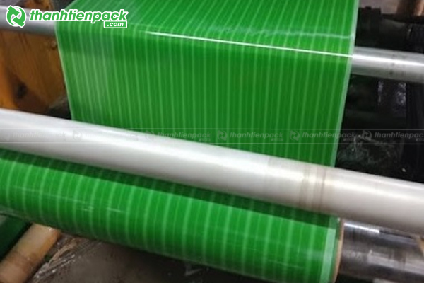 Sản xuất lá chuối giả