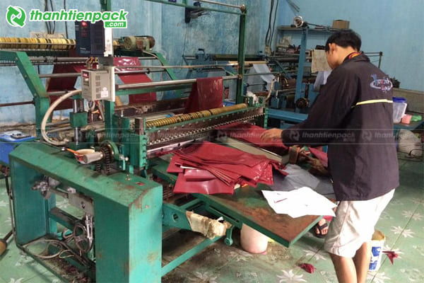 Sản xuất túi đựng lịch tết