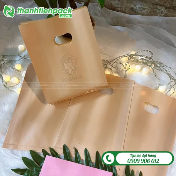 Túi đựng mỹ phẩm đục lỗ xoài